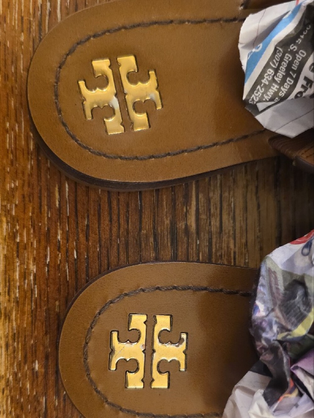 TORY BURCH PATOS DISK TAN ALL LEATHER FLAT THONGS FLIP FLOP SANDALS SIZE 9 BROWN - Picture 8 of 16